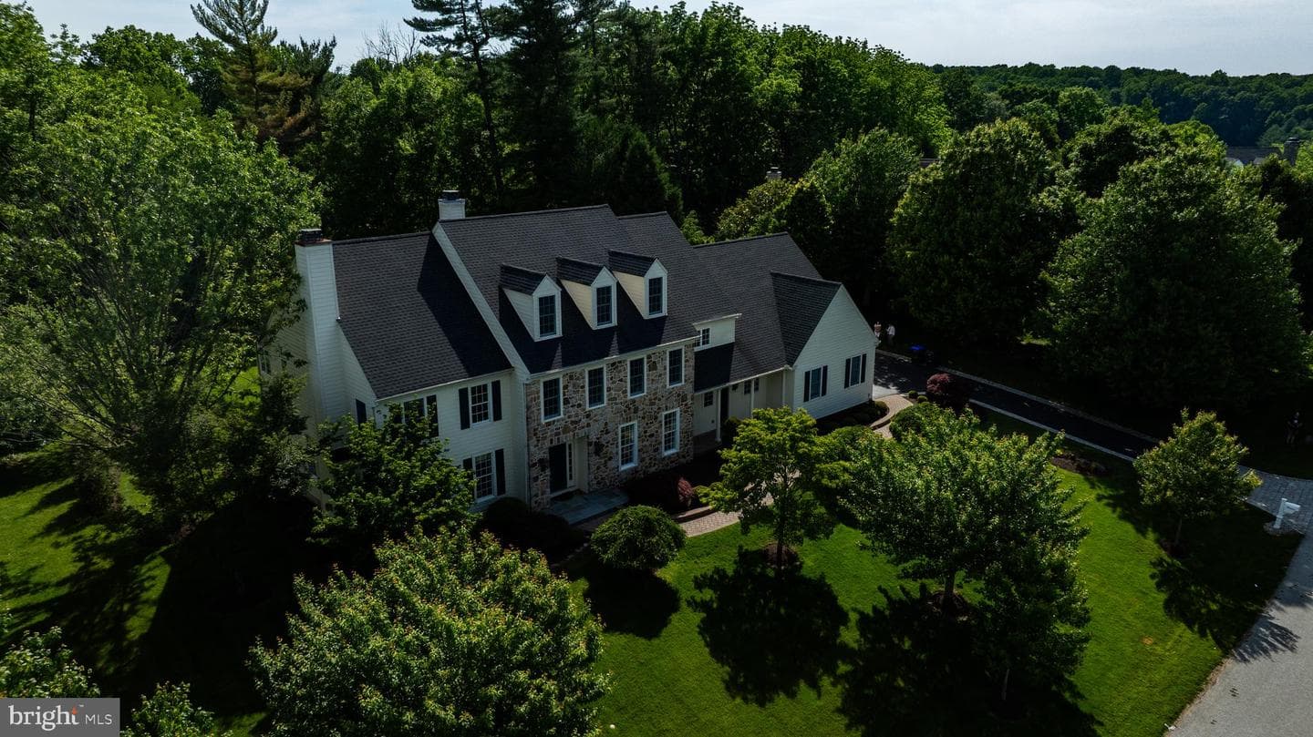 14 Maentel Drive photo 52