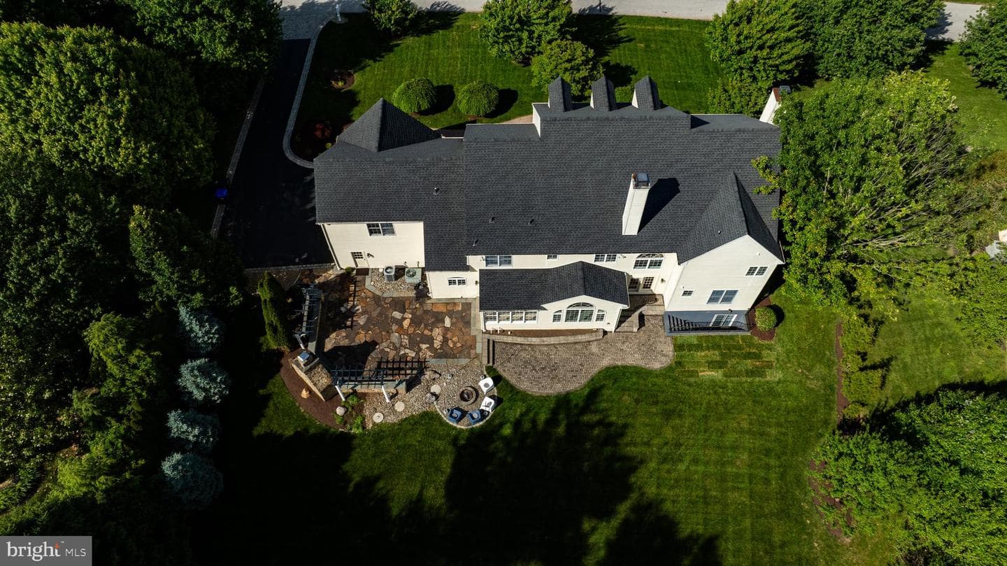 14 Maentel Drive photo 58