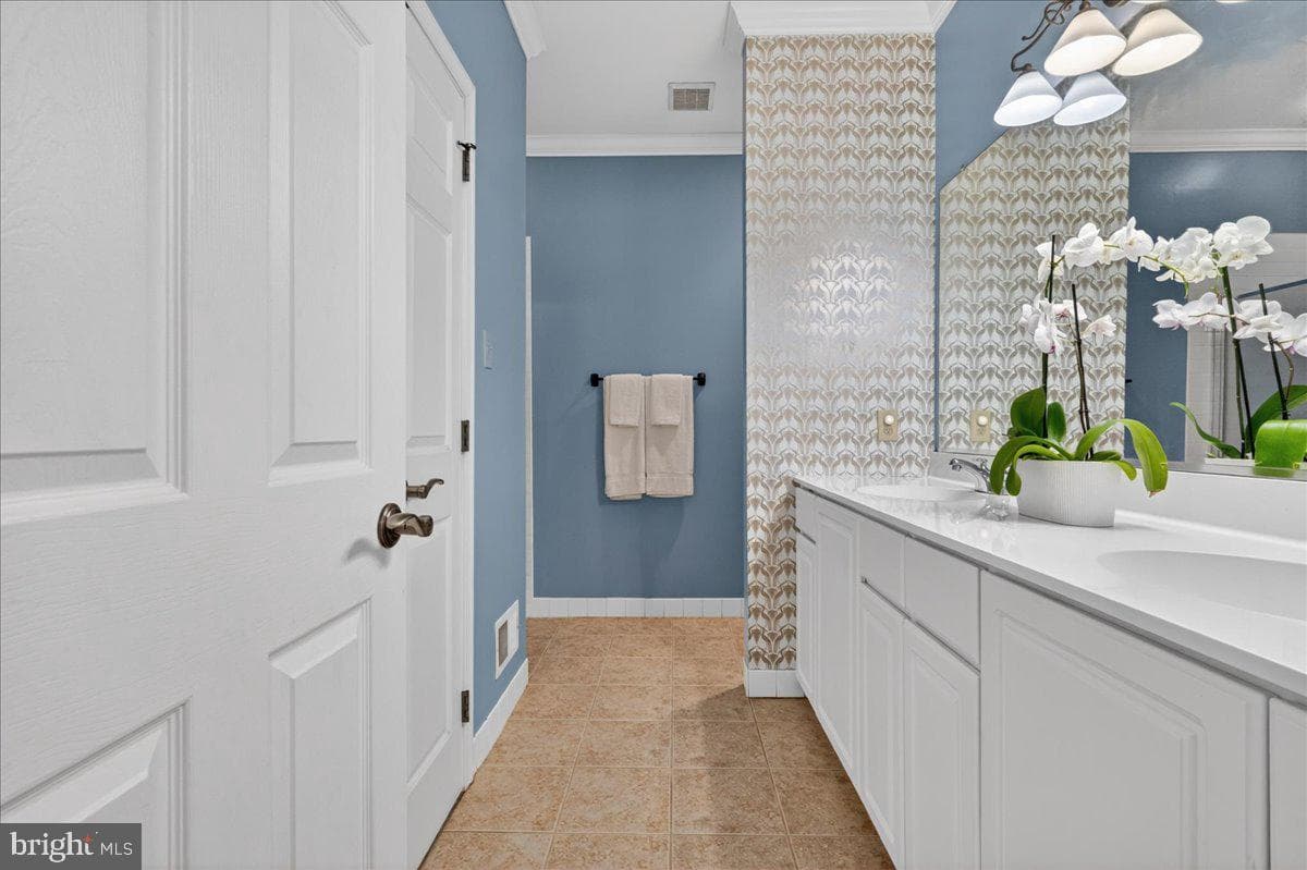 435 Fairmont Drive photo 21