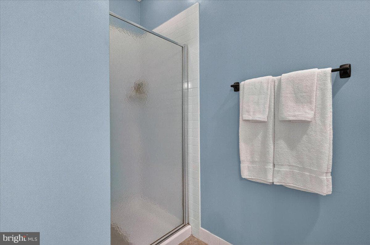 435 Fairmont Drive photo 22