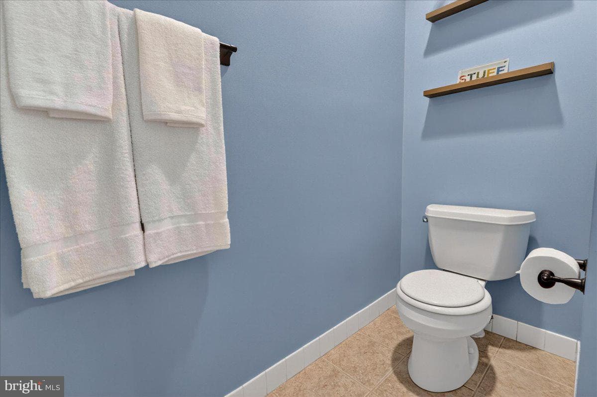 435 Fairmont Drive photo 23
