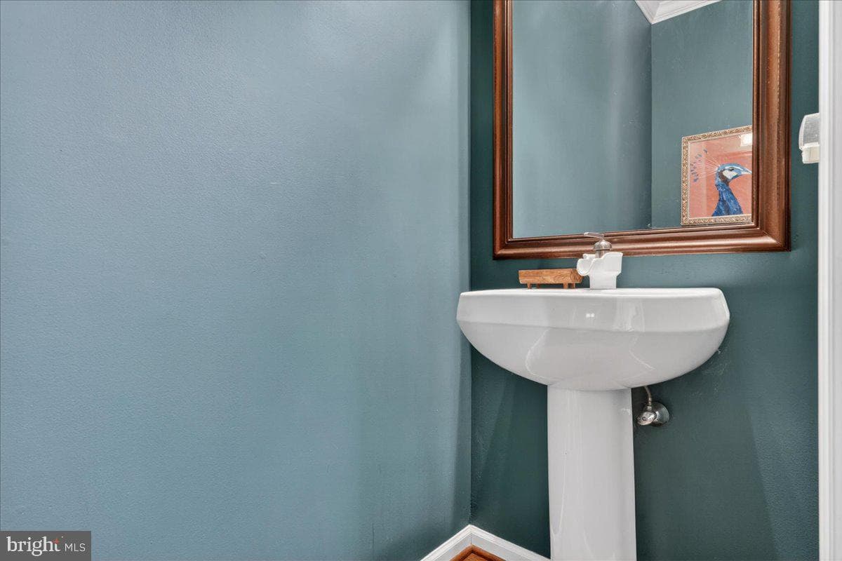 435 Fairmont Drive photo 24