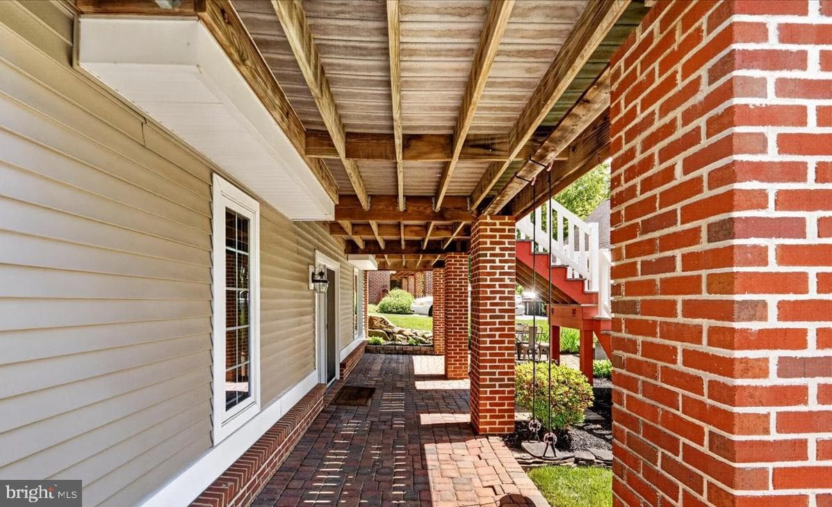 435 Fairmont Drive photo 45