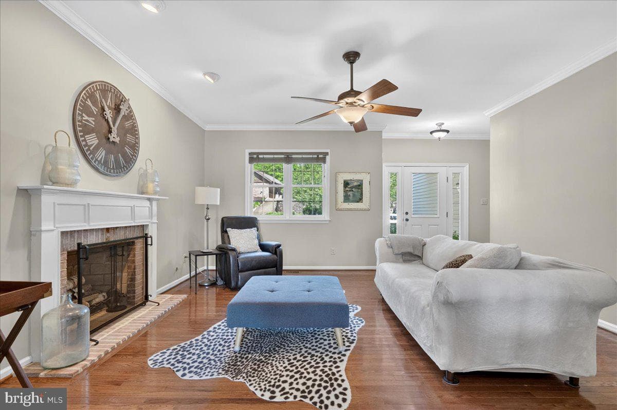 435 Fairmont Drive photo 6