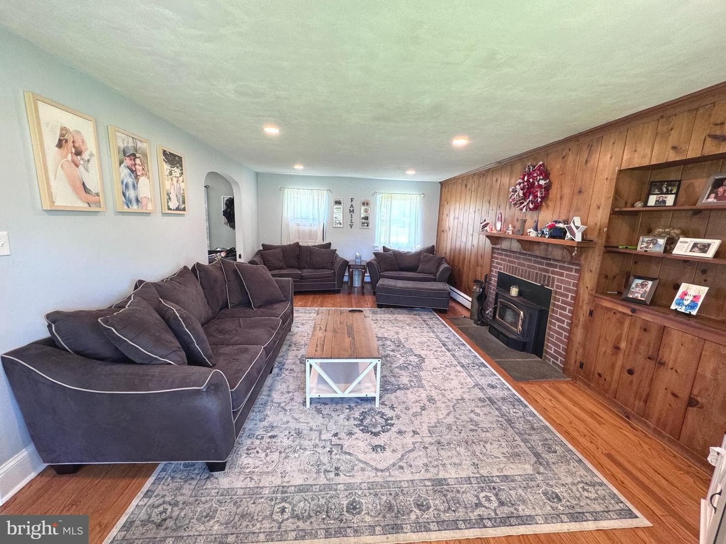 251 W Locust Street photo 5