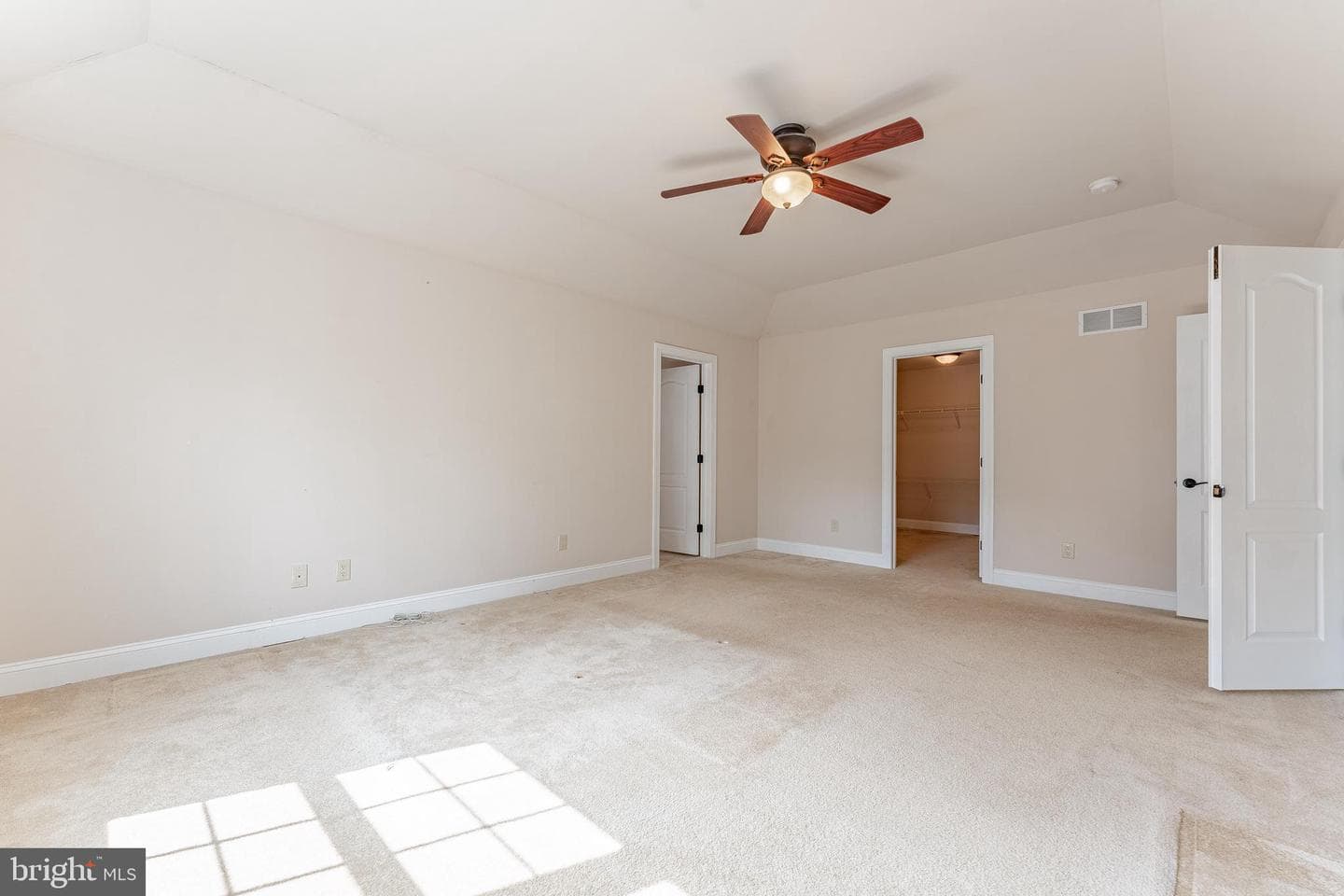 224 Hearn Avenue photo 44