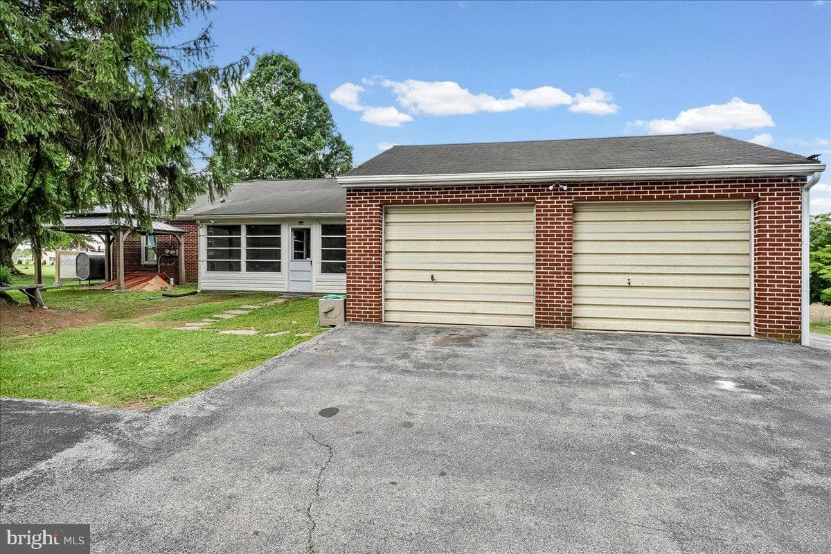 625 Doe Run Road photo 18