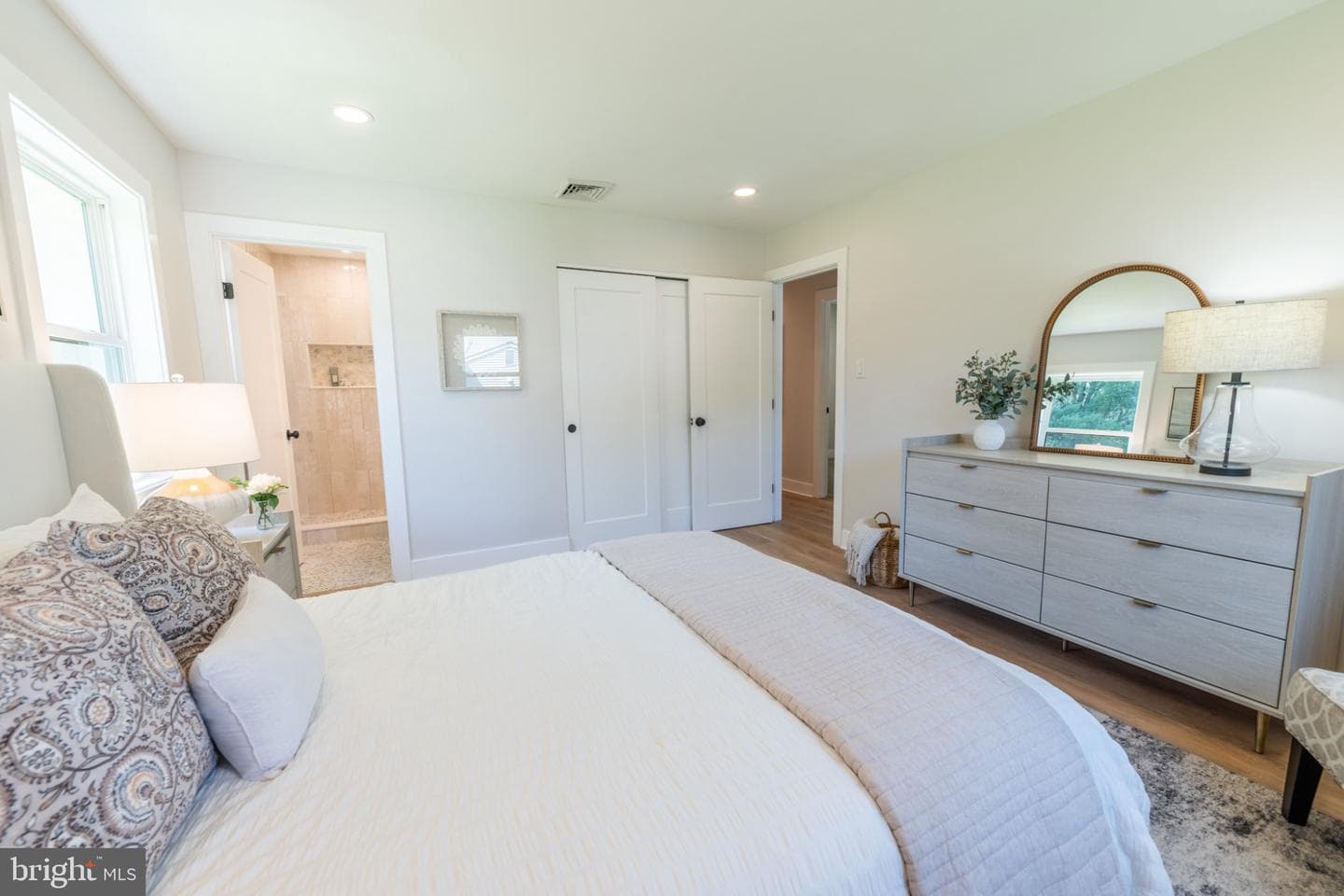 1005 Ericsson Drive photo 18