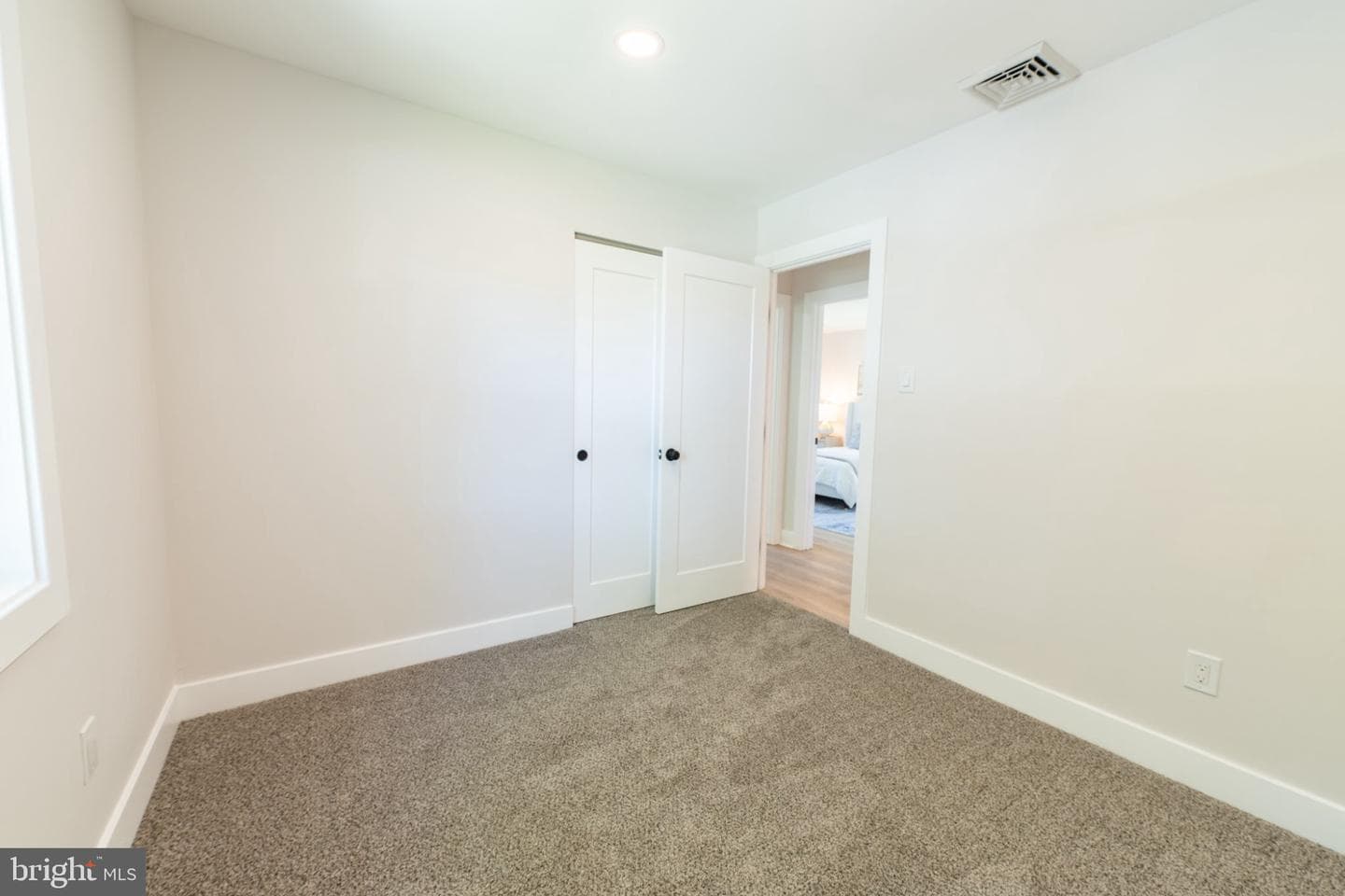 1005 Ericsson Drive photo 21