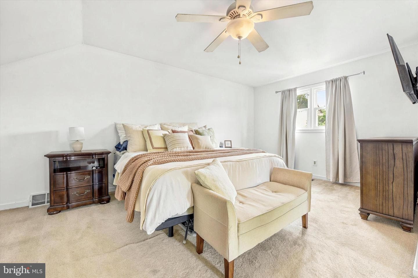 3601 Davis Court #3601 photo 15