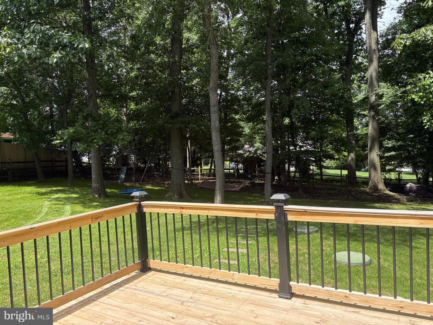1446 Romansville photo 31