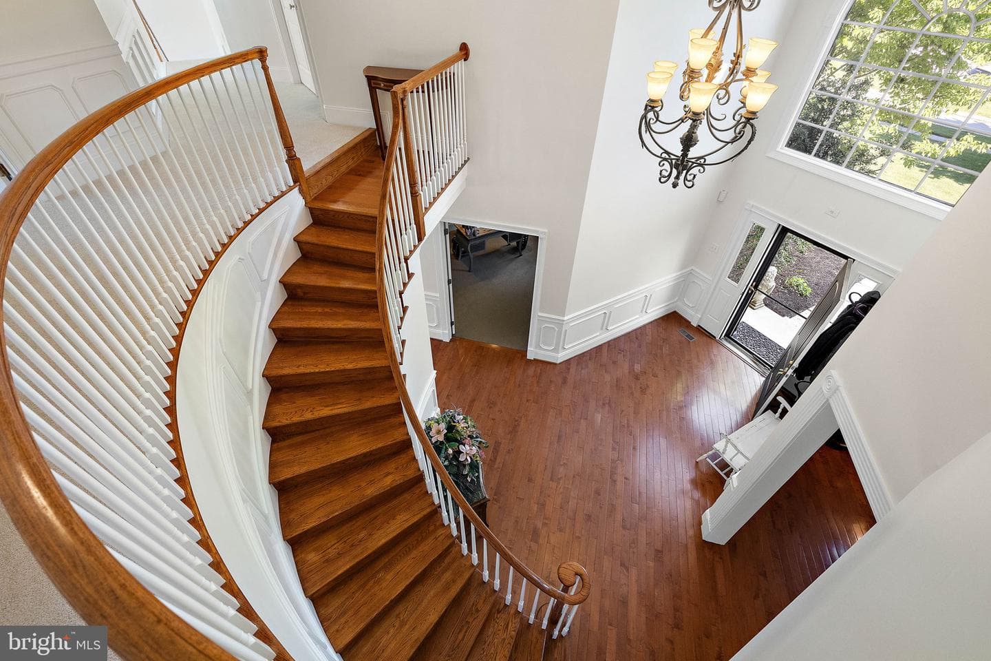 1670 Royal Berkshire Circle photo 25