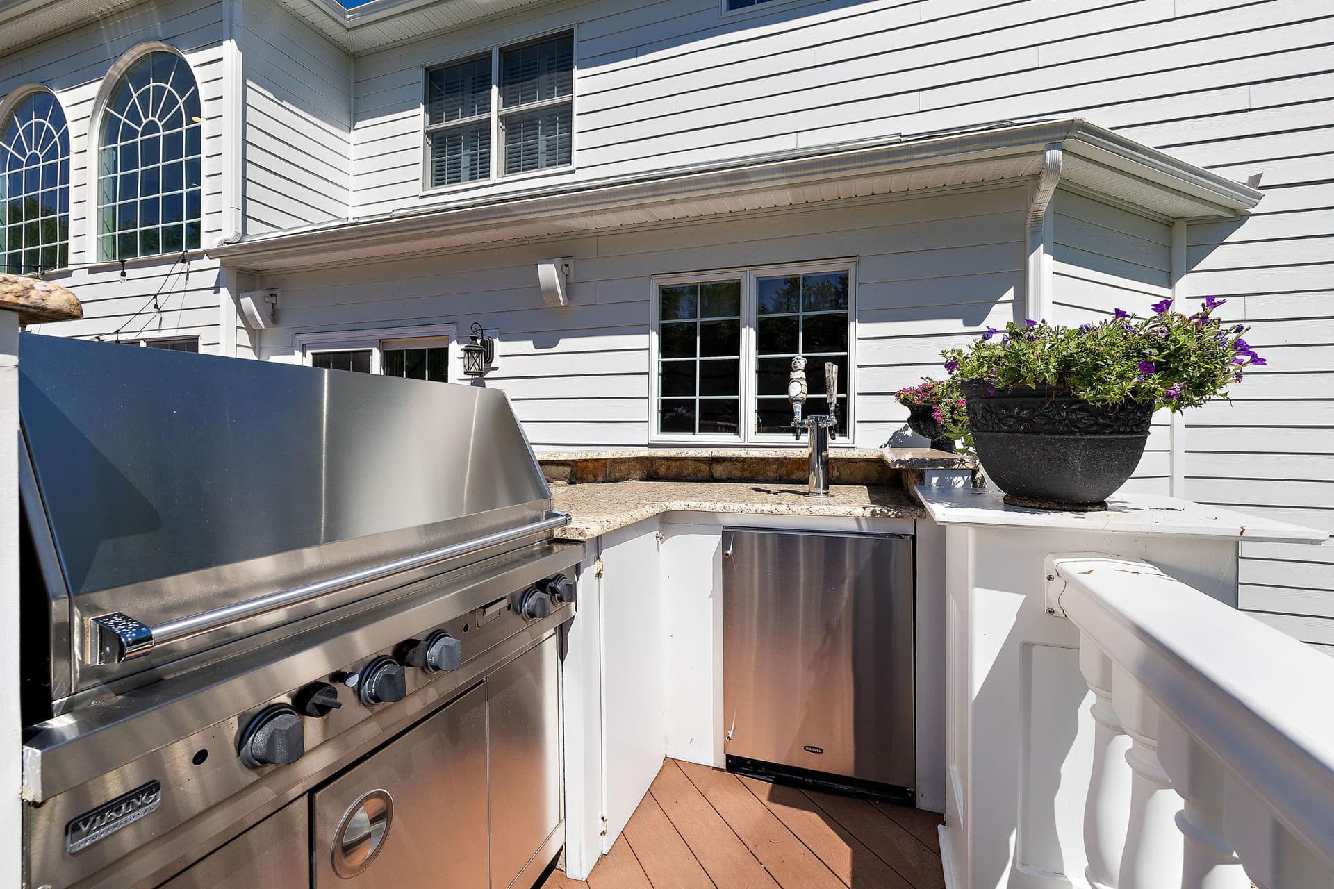 1670 Royal Berkshire Circle photo 48