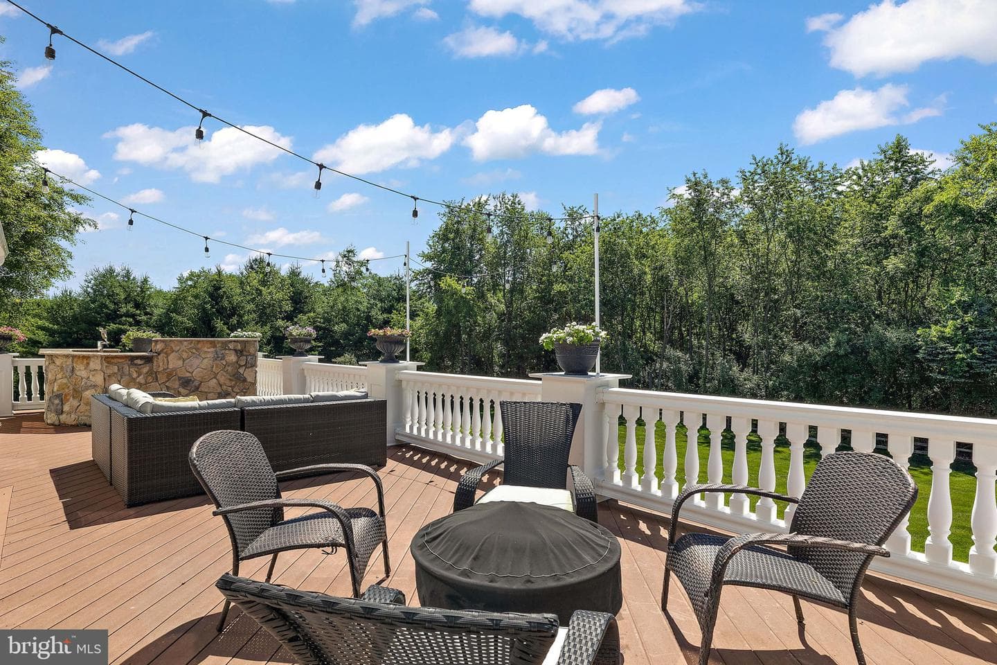 1670 Royal Berkshire Circle photo 51