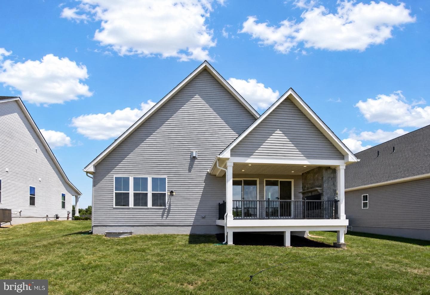 1458 Hydrangea Way photo 33