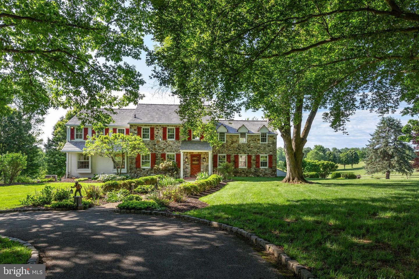 137 Davis Road, Malvern