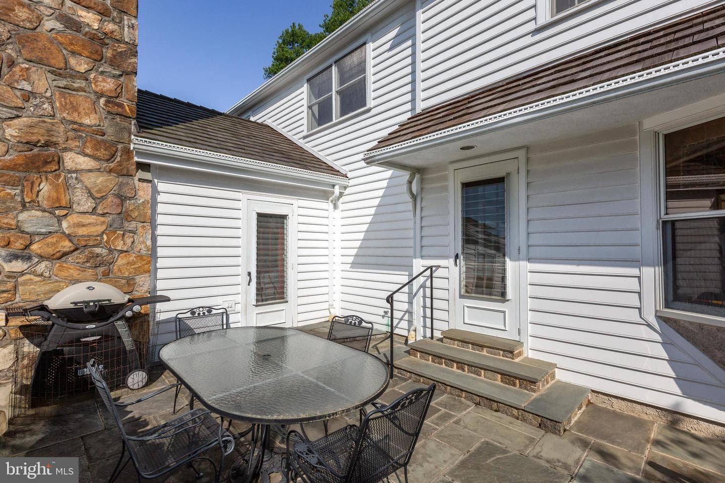 137 Davis Road photo 44