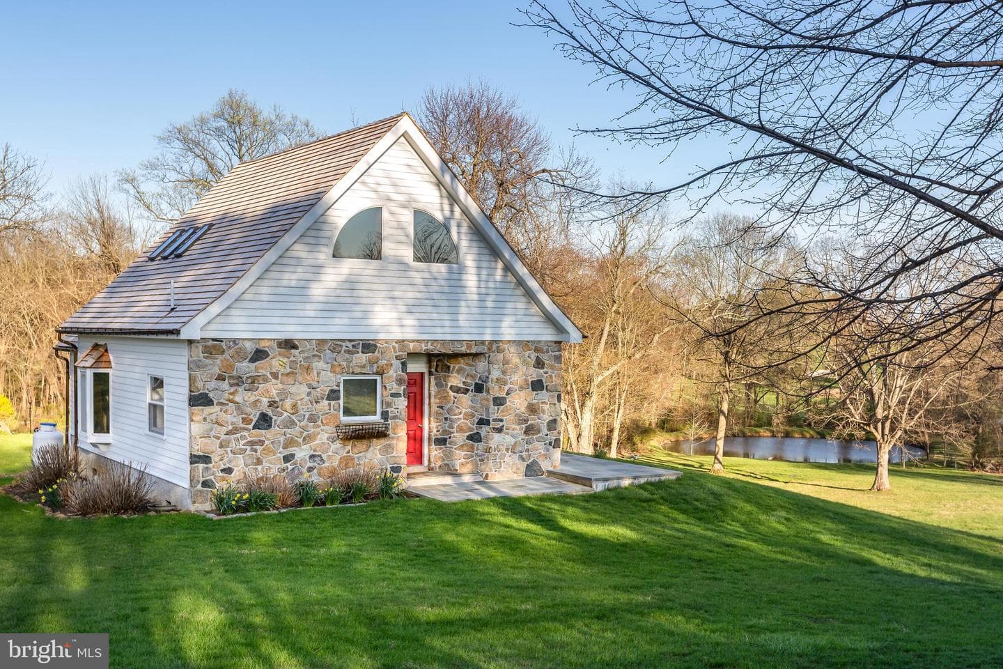 137 Davis Road photo 58