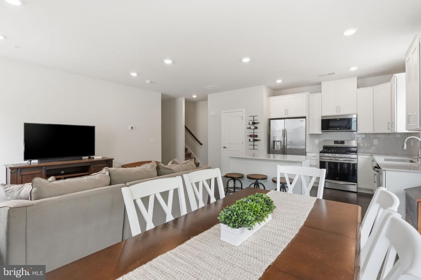 339 Foundry Street photo 15