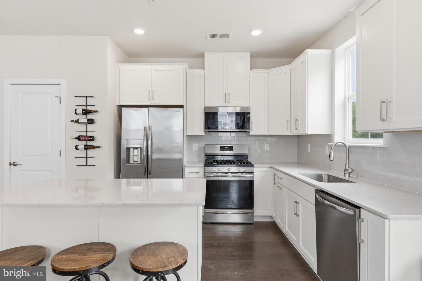 339 Foundry Street photo 19