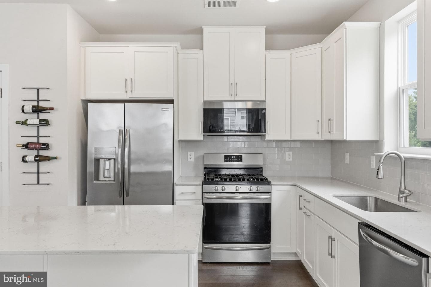 339 Foundry Street photo 20