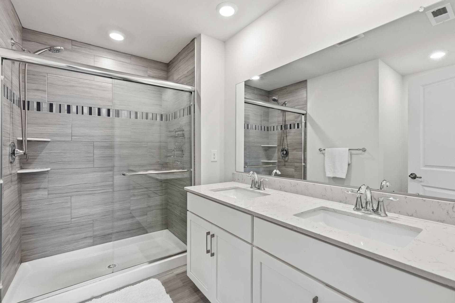 339 Foundry Street photo 32