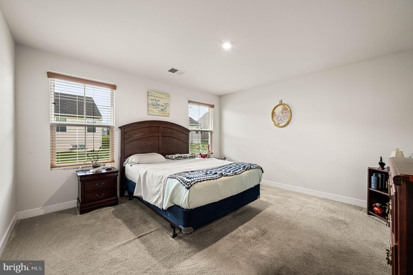 213 Folin Street photo 12