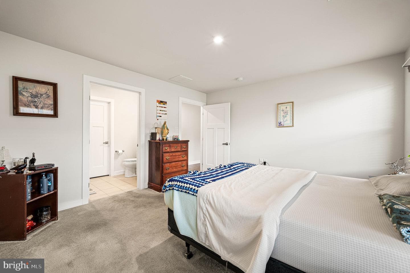 213 Folin Street photo 13