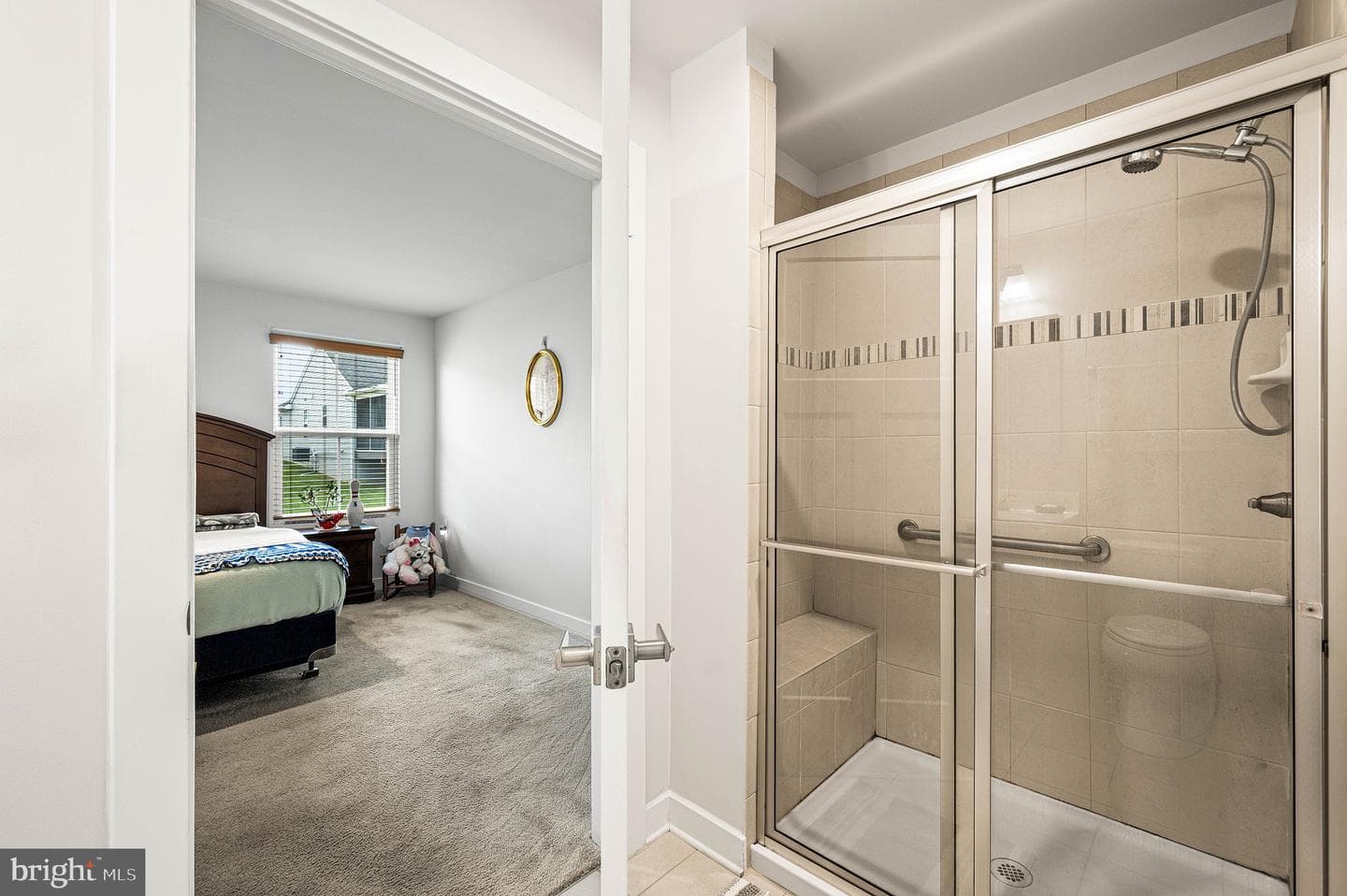 213 Folin Street photo 14