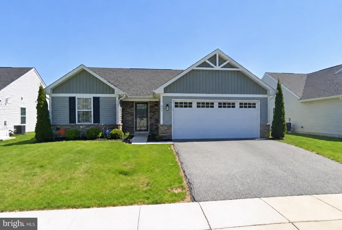 213 Folin Street photo 22