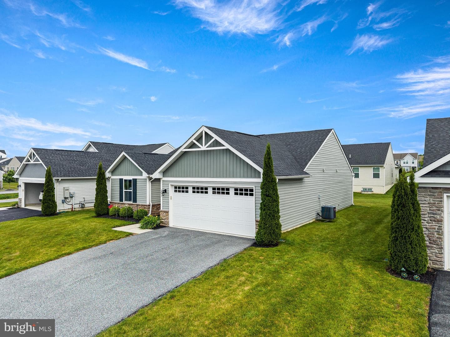 213 Folin Street photo 39