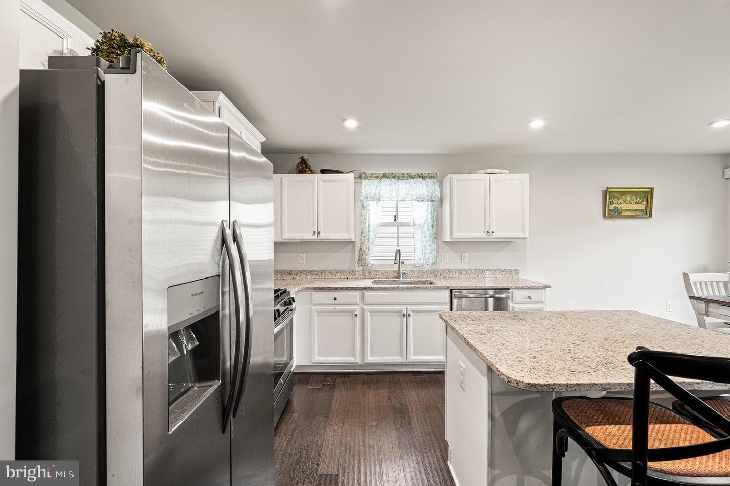 213 Folin Street photo 7