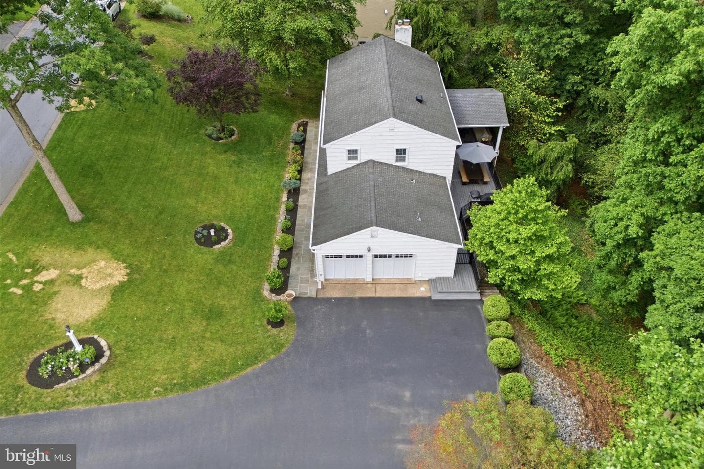 211 Oneida Lane photo 54
