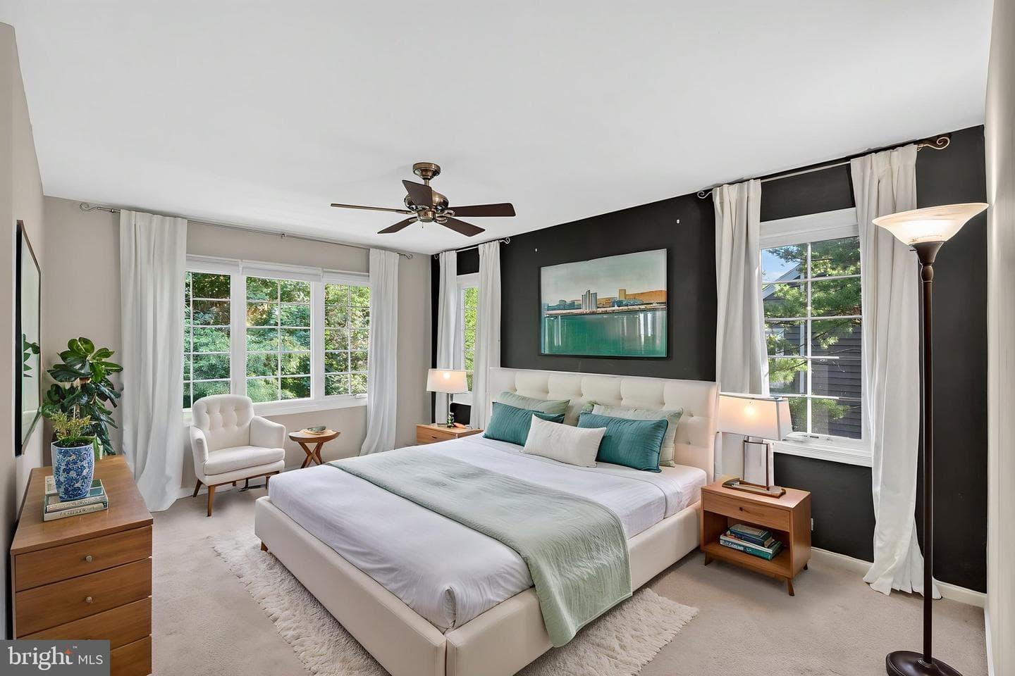 113 Whistling Swan Lane photo 3
