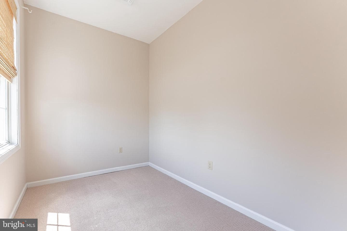 136 Bridge Street #302 photo 27