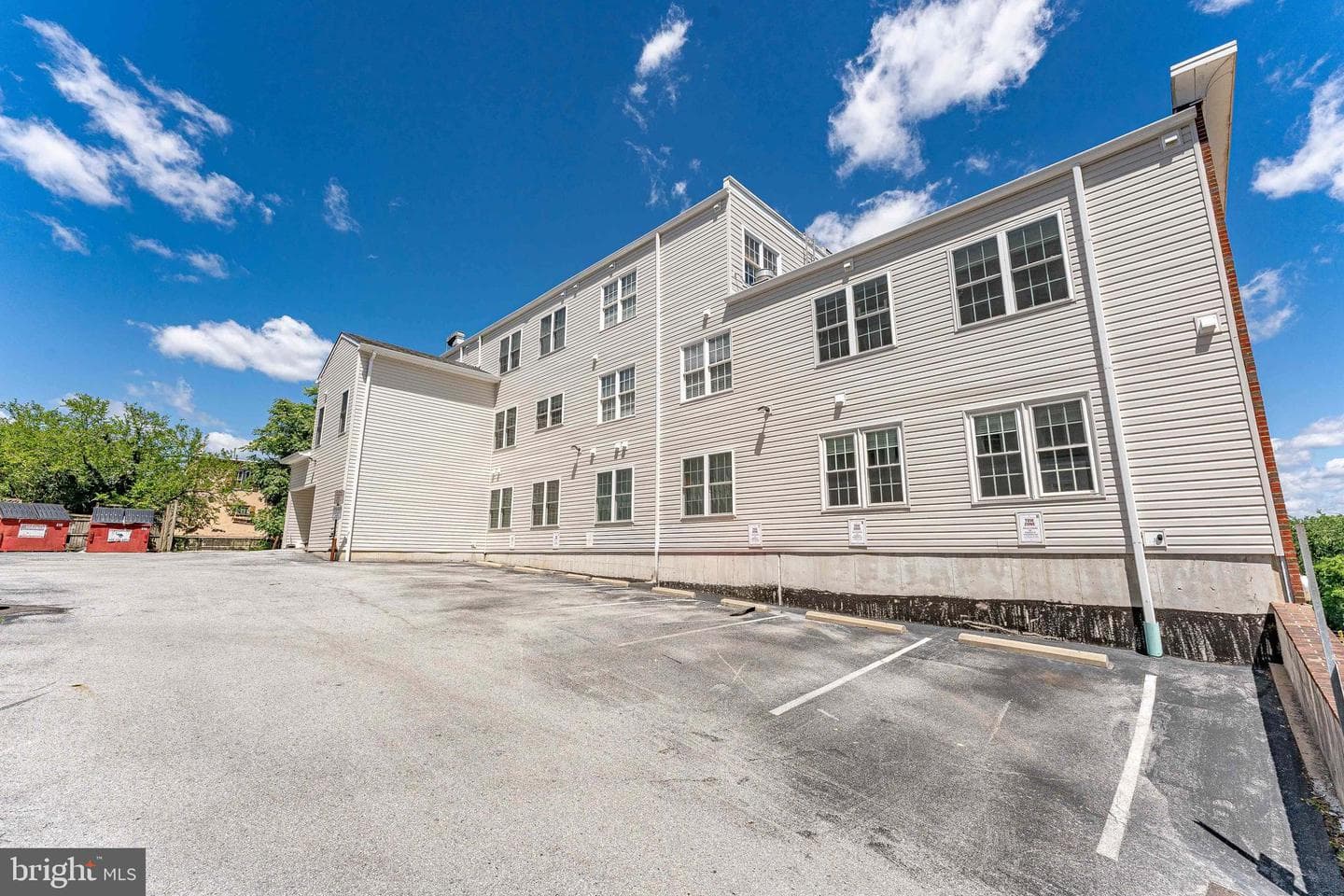136 Bridge Street #302 photo 33