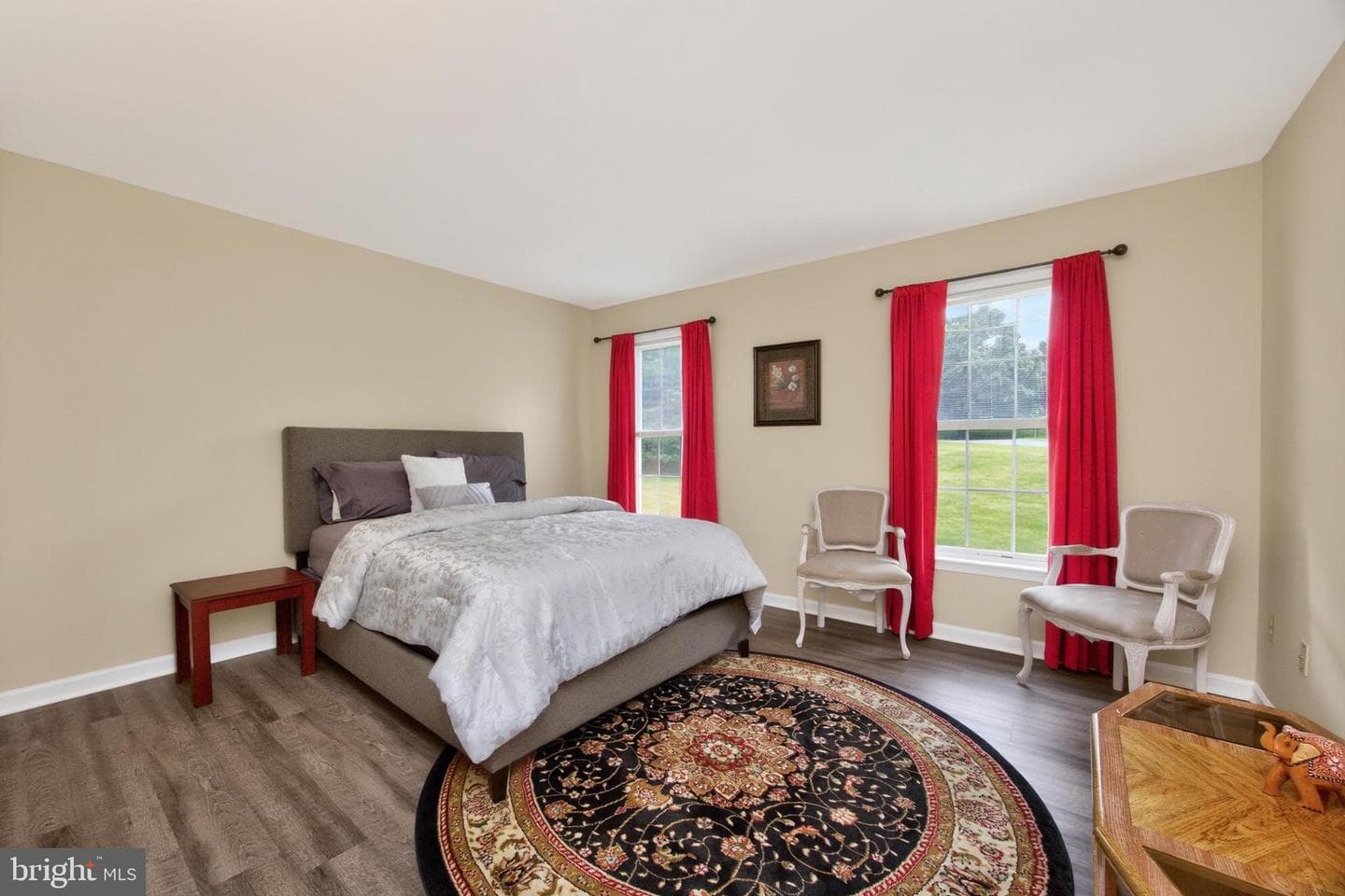 904 Victoria Court photo 43
