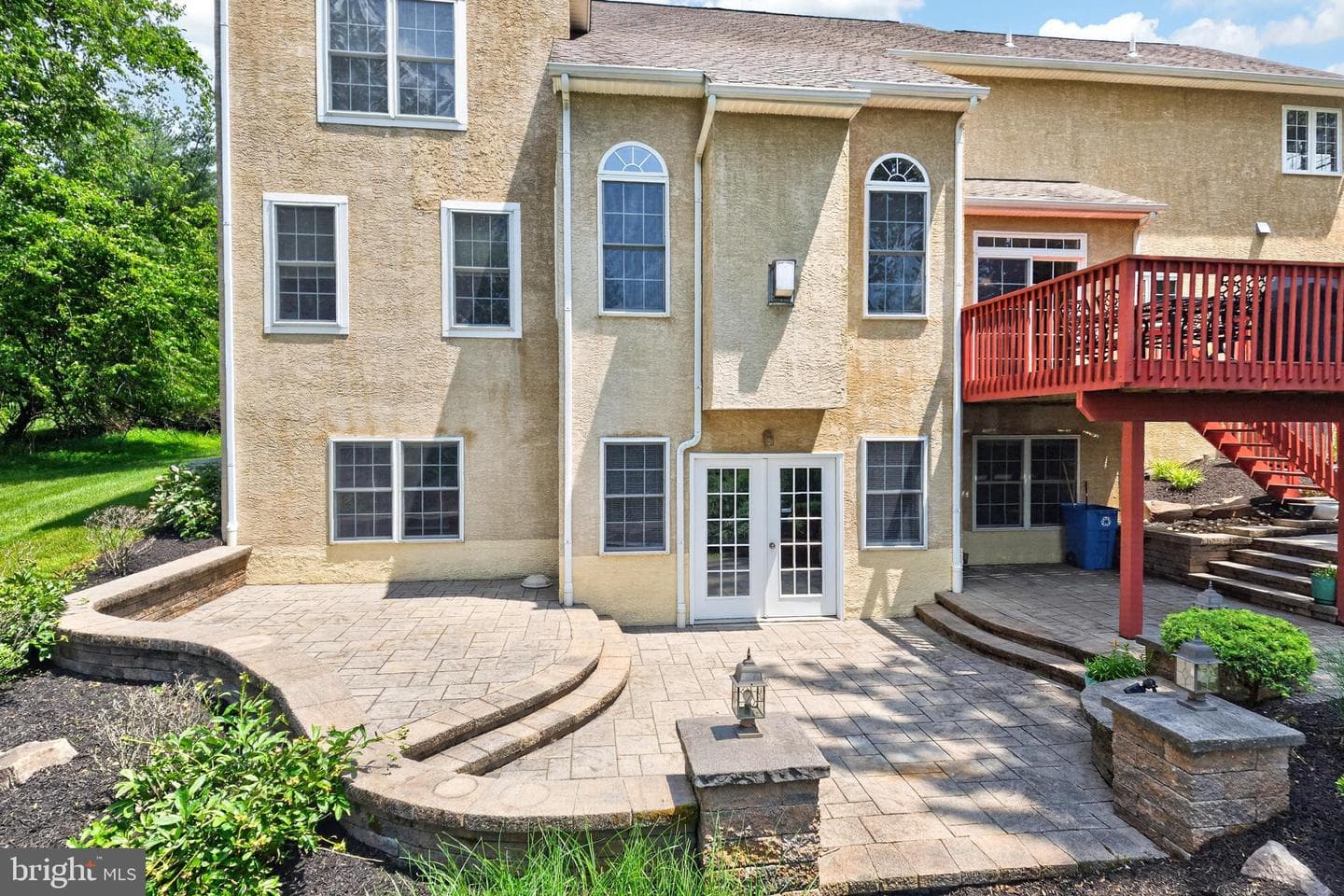 904 Victoria Court photo 48