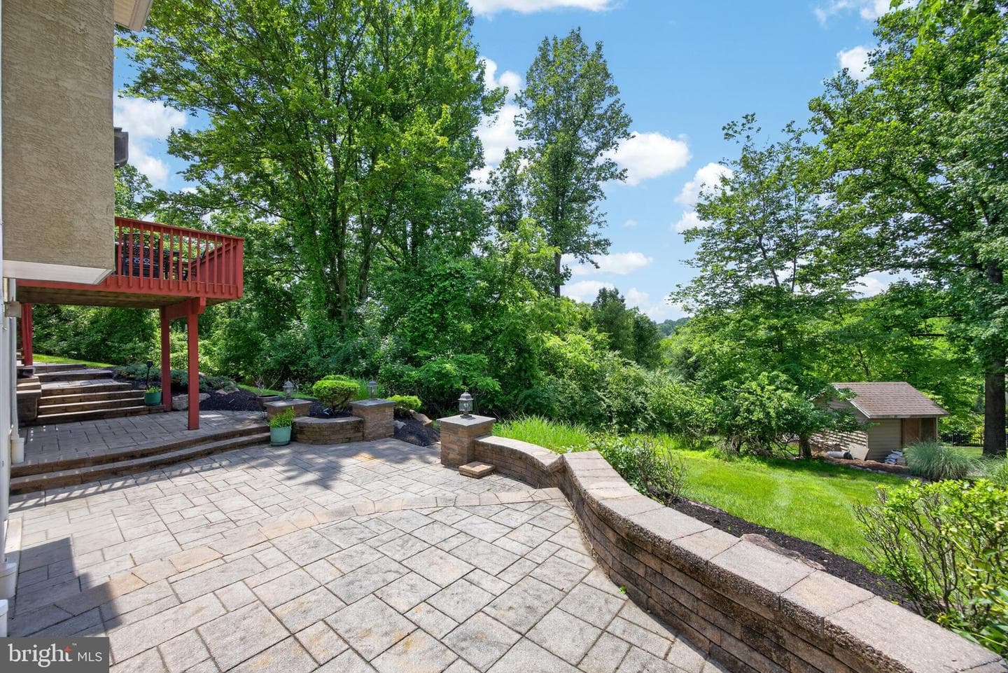 904 Victoria Court photo 49