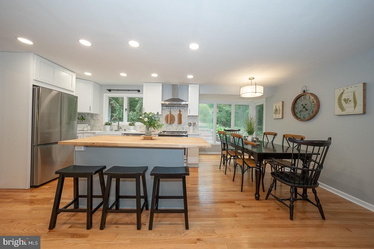 512 Conestoga Road photo 3