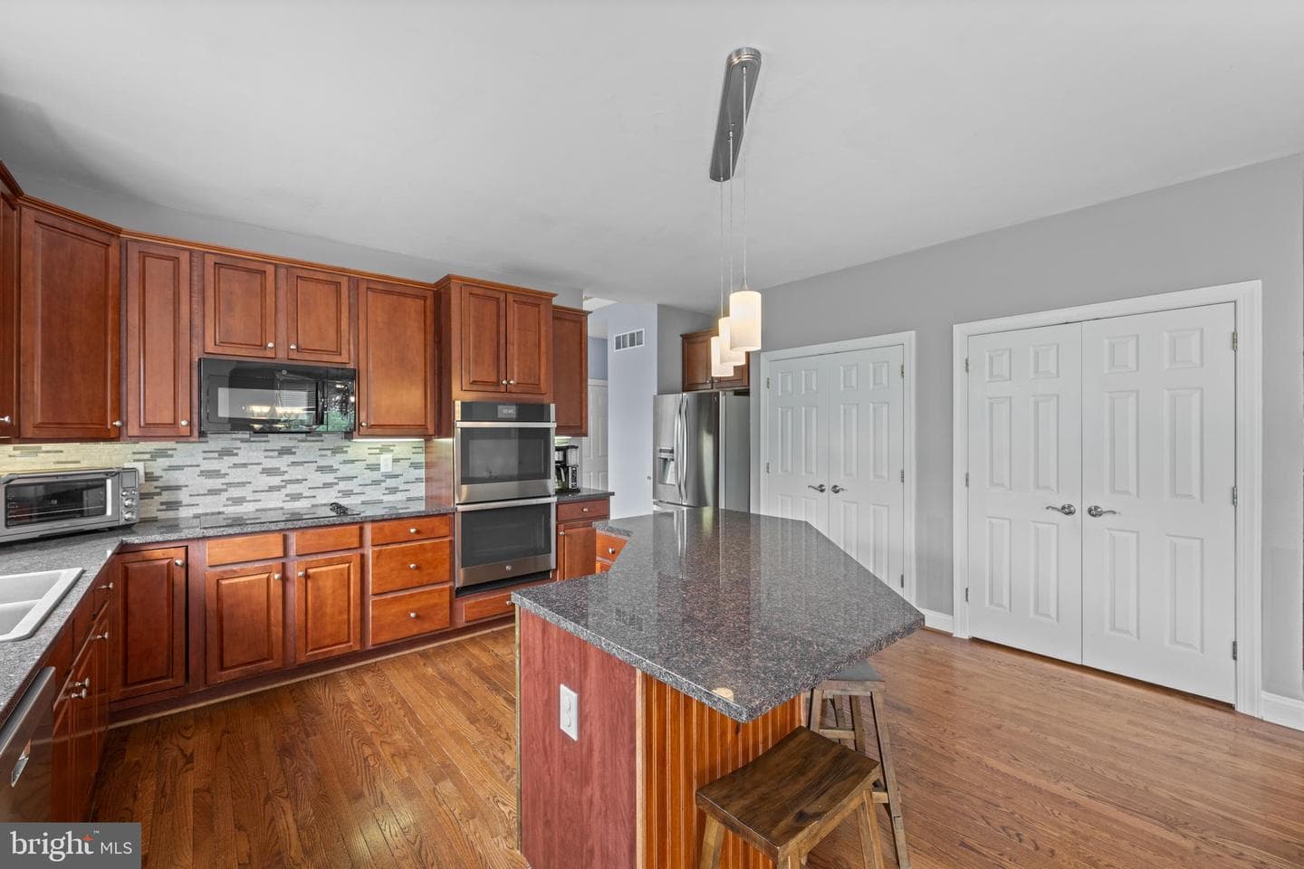 592 W Creek Road photo 15