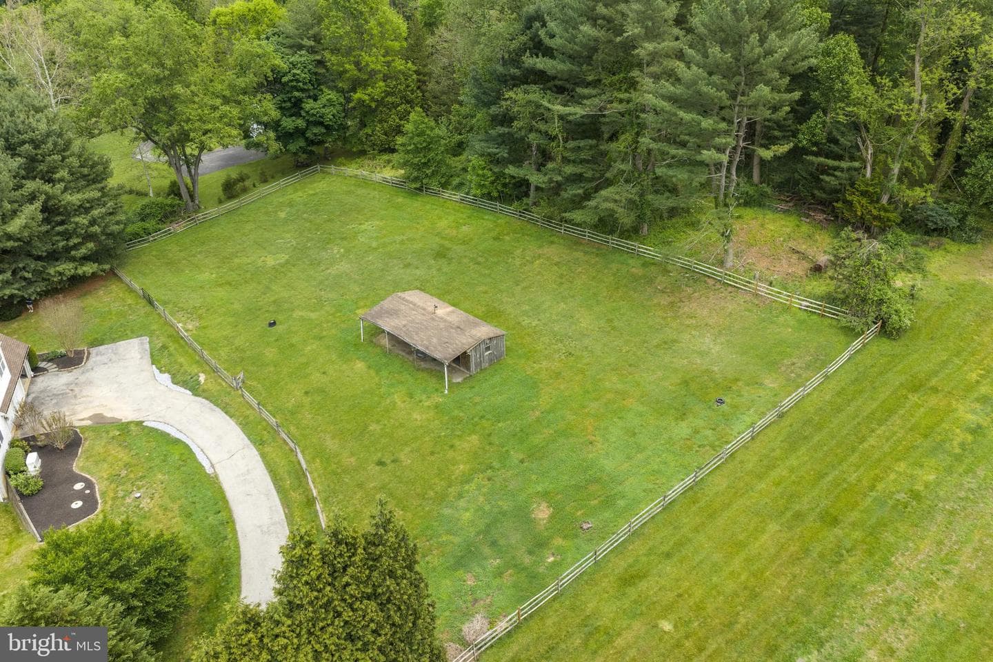 592 W Creek Road photo 56
