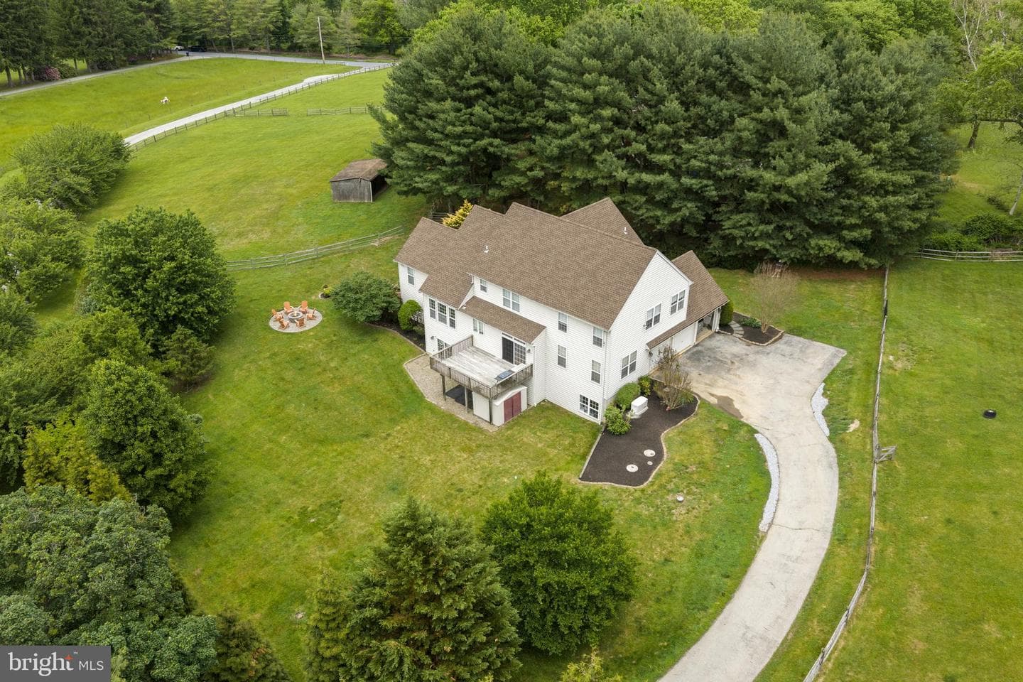 592 W Creek Road photo 60