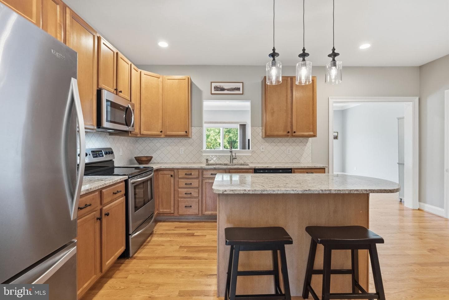 308 E Mulberry Street photo 8