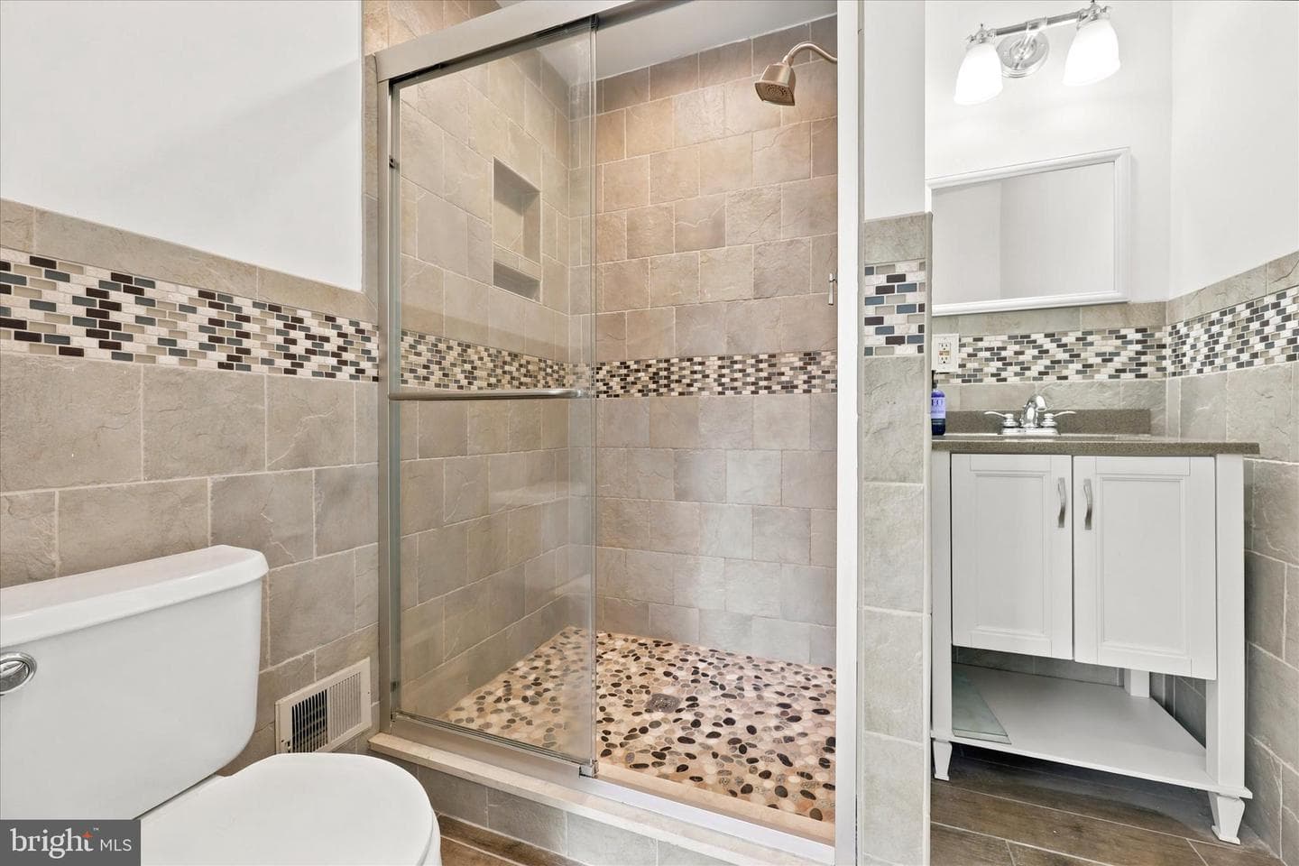 301 Gwynedd Court photo 19