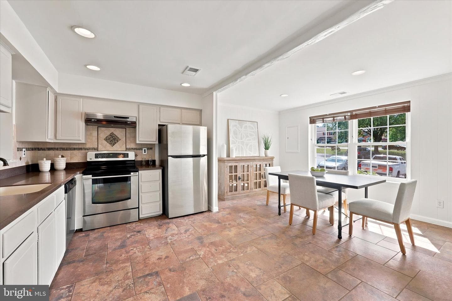 301 Gwynedd Court photo 5