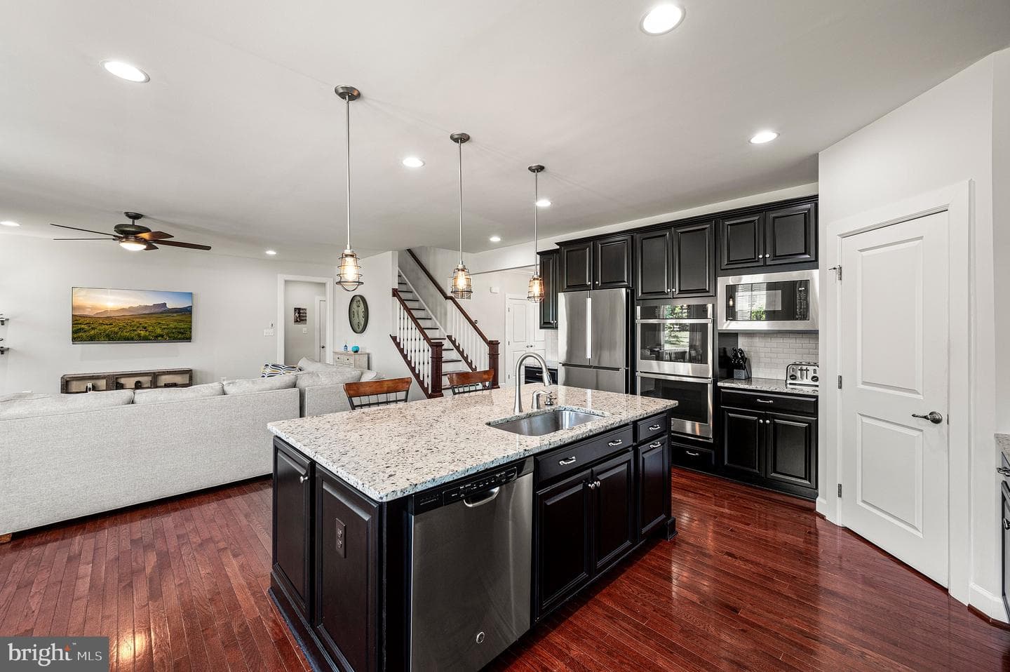 1048 Preserve Lane photo 10