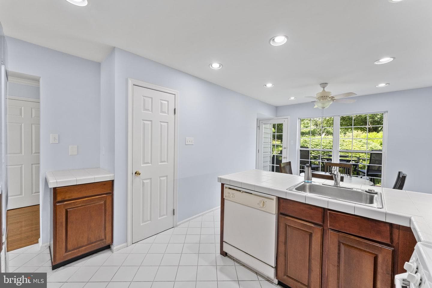 177 Stewarts Court photo 11
