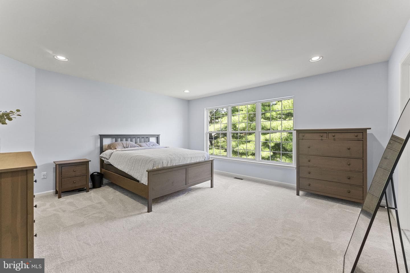 177 Stewarts Court photo 15