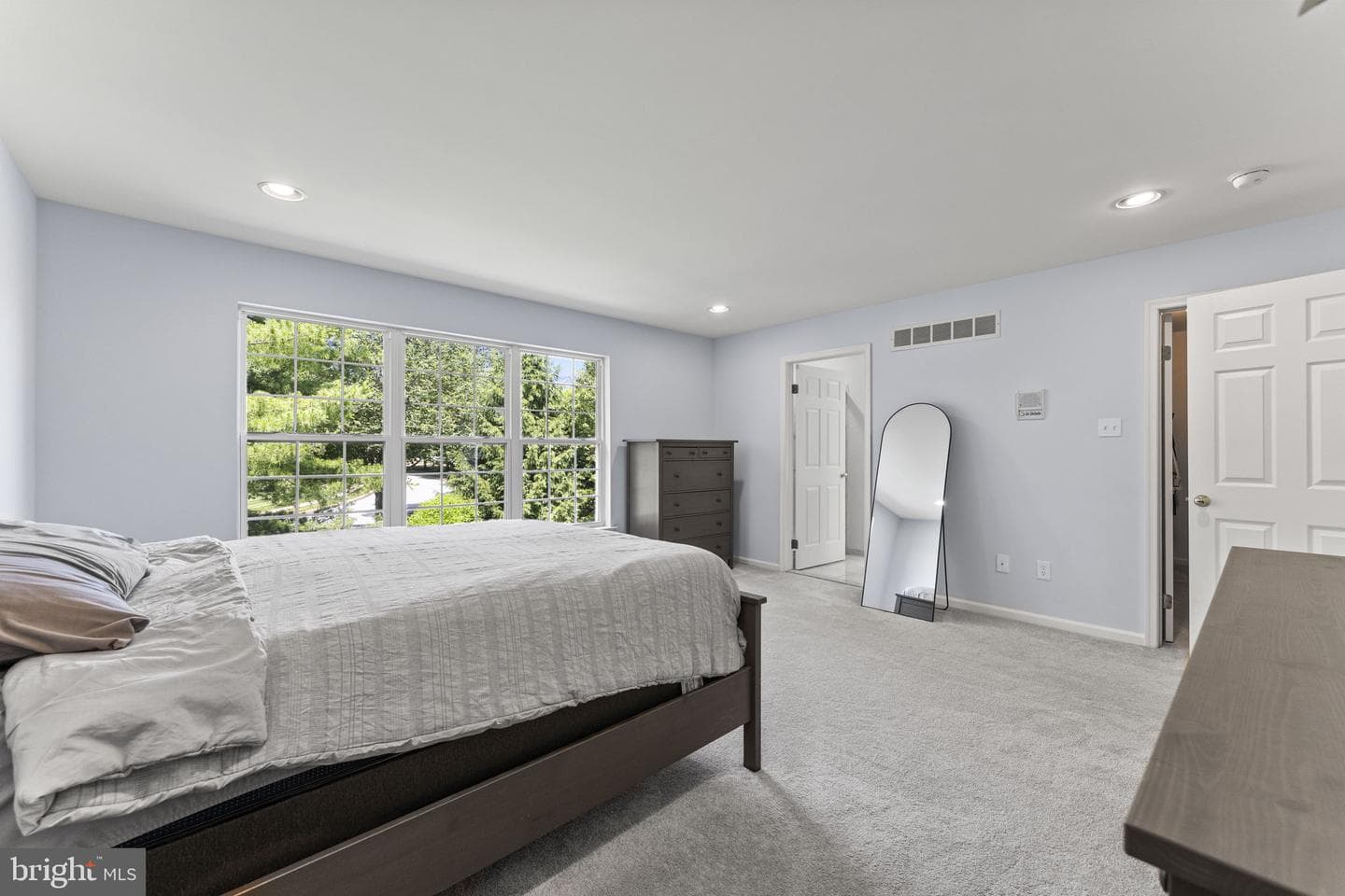 177 Stewarts Court photo 17